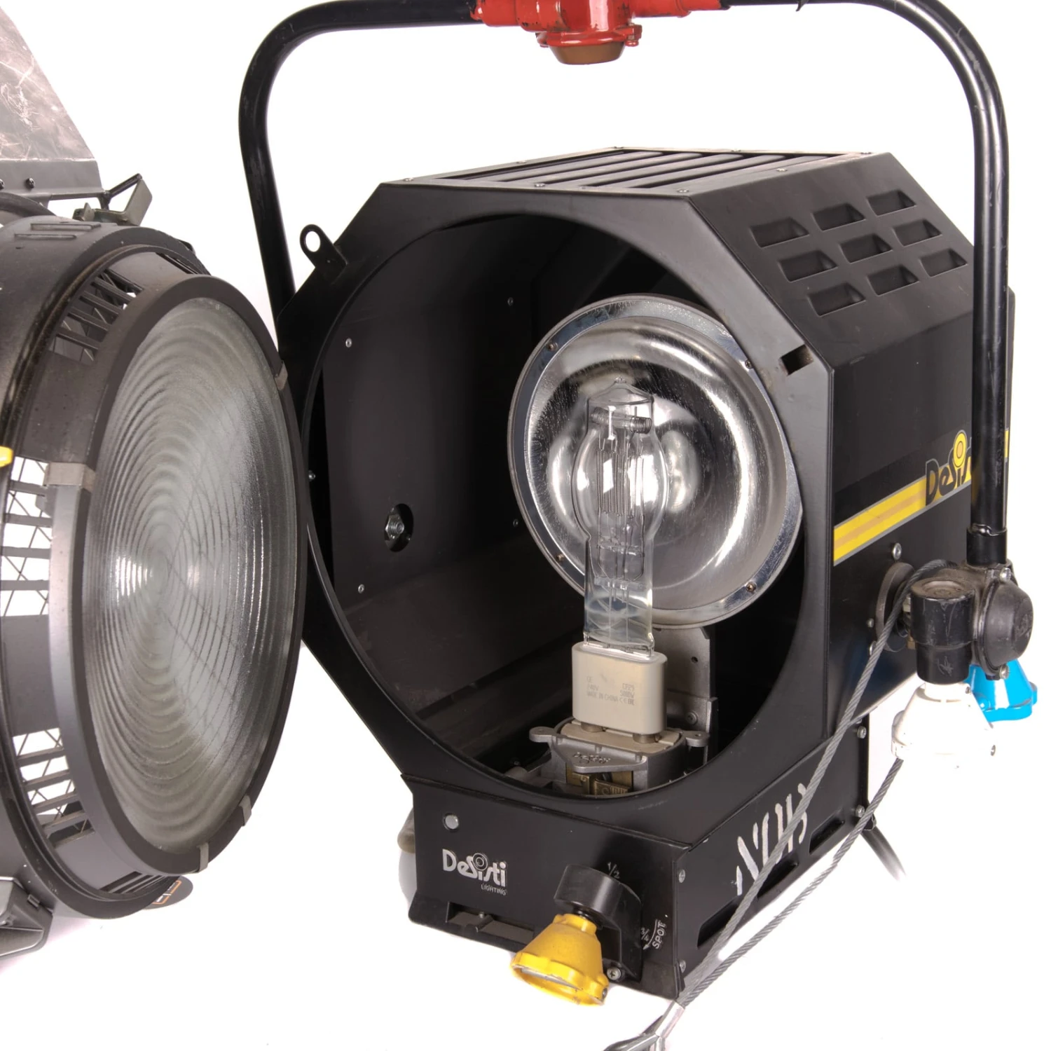 DeSisti Leonardo 5kw Fresnel Pole Operated (mod 351) 6 DeSisti Leonardo 5kw Fresnel Pole Operated (mod 351) - Afbeelding 6